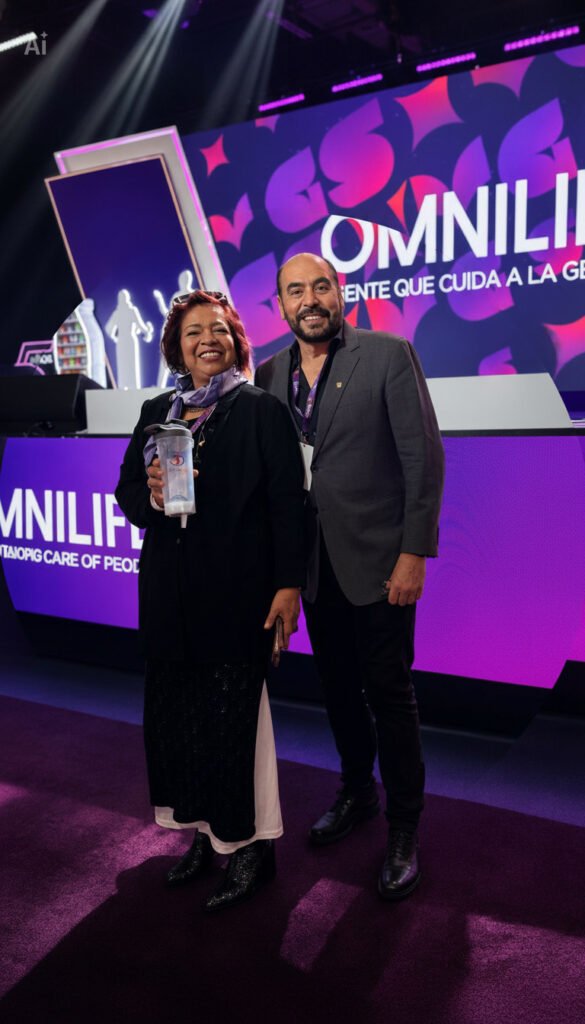foto de Dominik e Isasbel Sosa empresarios omnilife y Seytu